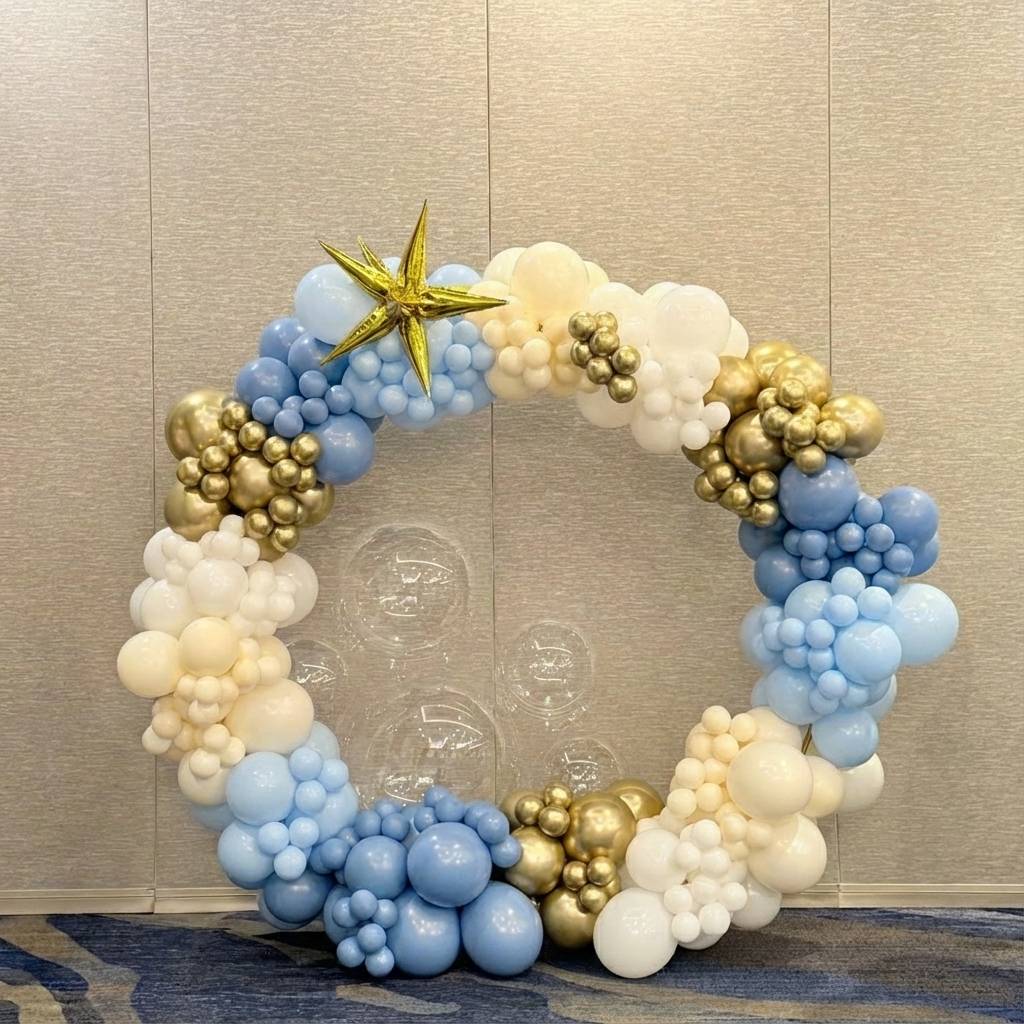 A soft and dreamy ring with luxe metallic accents. Great for elegant celebrations, corporate, and upscale interior pictures.