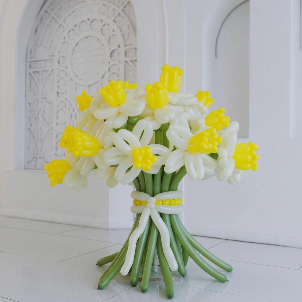 Narcissus Balloon Bouquets
