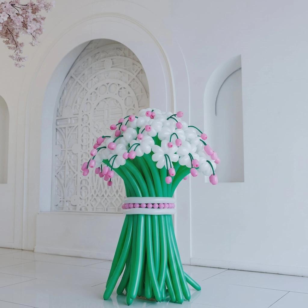 White Daisy Balloon Bouquet